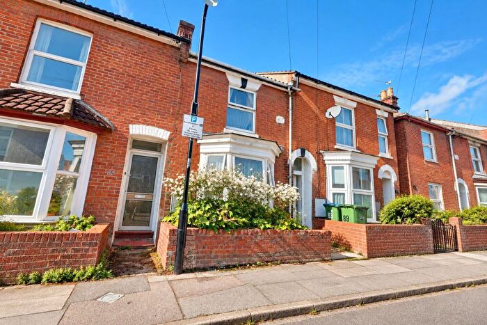 2 Bedroom Terraced House For Sale In Portswood, Southampton, SO14