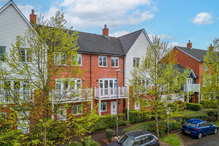 4 Bedroom Terraced House For Sale In Chequers Avenue, High Wycombe, Buckinghamshire, HP11