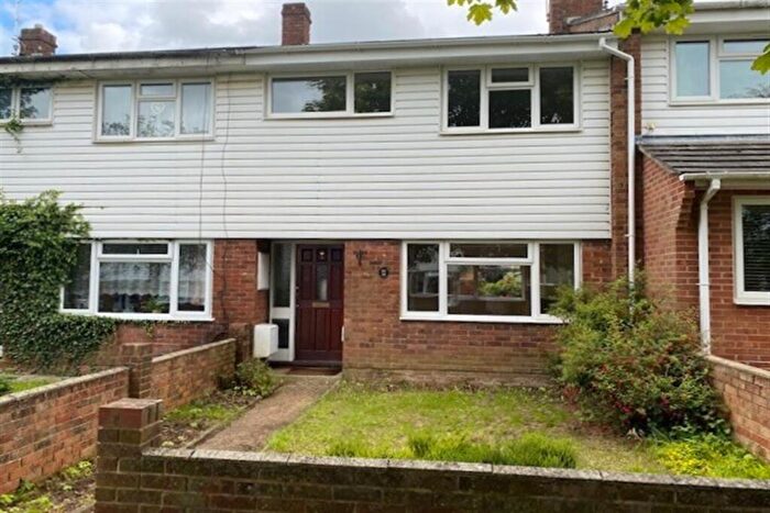3 Bedroom House To Rent In Riverdene, Basingstoke, RG21