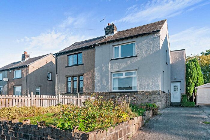2 Bedroom Semi-detached House For Sale In Canal Road, Bingley, BD16