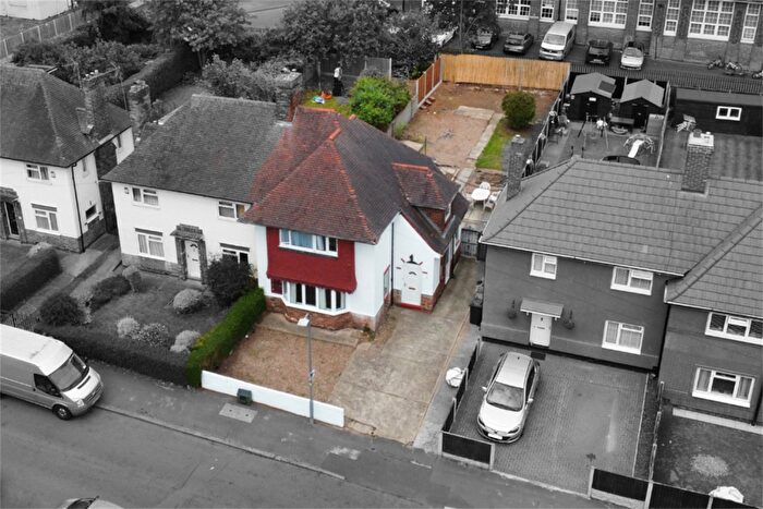 3 Bedroom Semi-Detached House For Sale In Boundary Road, Beeston, NG9