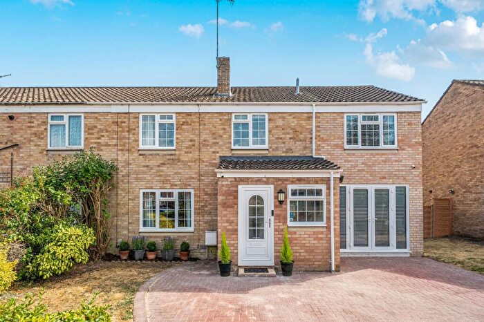 4 Bedroom Semi-Detached House For Sale In Andrew Close, Durrington, SP4