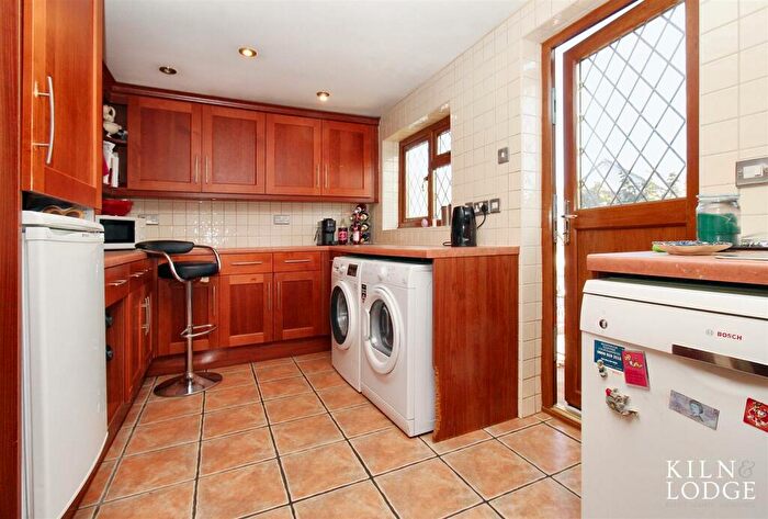 3 Bedroom Terraced House For Sale In Great Mistley, Basildon, SS16