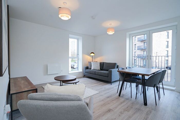 2 Bedroom Flat For Sale In Griffiths Close, Balsall Heath, Birmingham, B12