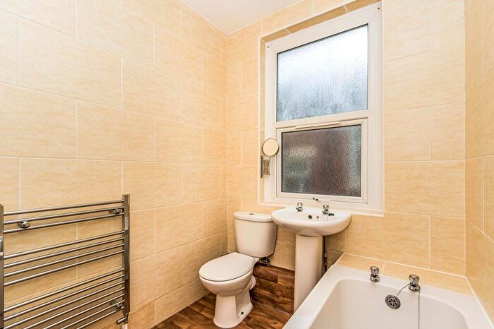 2 Bedroom Apartment To Rent In Copnor Road, Portsmouth, PO3