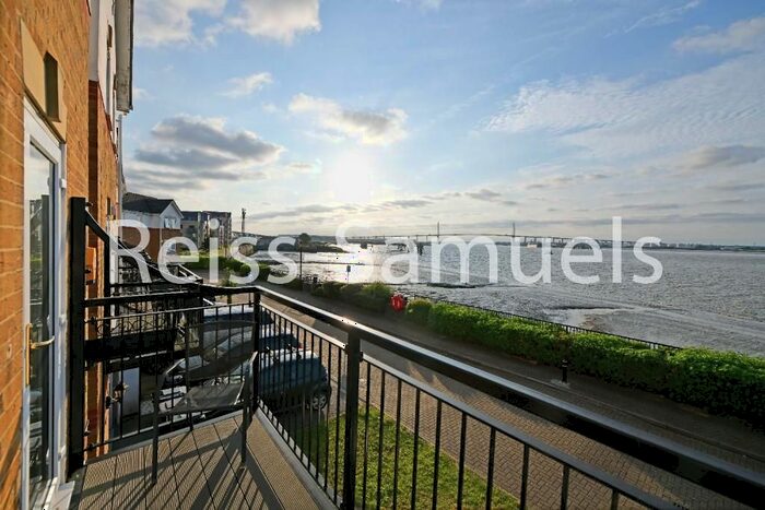 4 Bedroom End Of Terrace House To Rent In Sara Crescent, Greenhithe, Kent, DA9