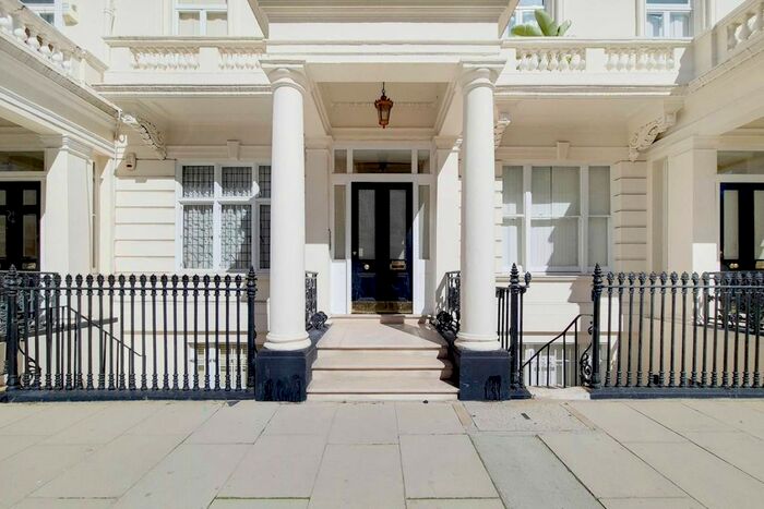 1 Bedroom Flat To Rent In Queen's Gate Terrace, South Kensington, London, SW7