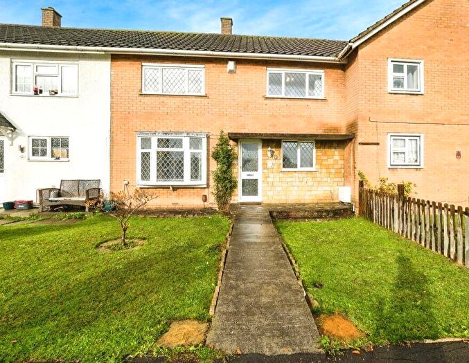 3 Bedroom Terraced House For Sale In Roseberry Gardens, Upminster, RM14