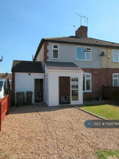 3 Bedroom Semi-Detached House To Rent In Northfield Avenue, Wigston, LE18