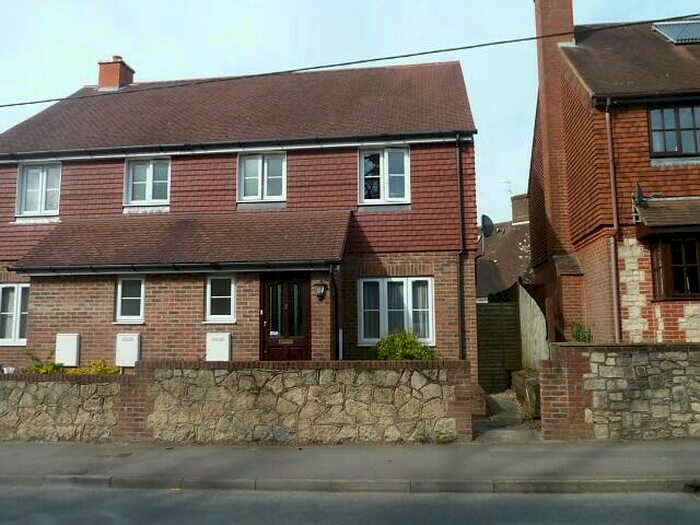 3 Bedroom Detached House To Rent In Longmoor Road, Liphook, GU30