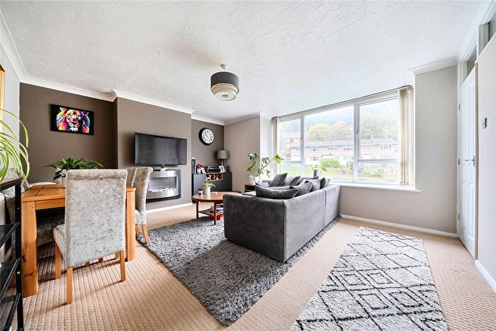3 Bedroom Maisonette For Sale In Kings Road, Westerham, Kent, TN16