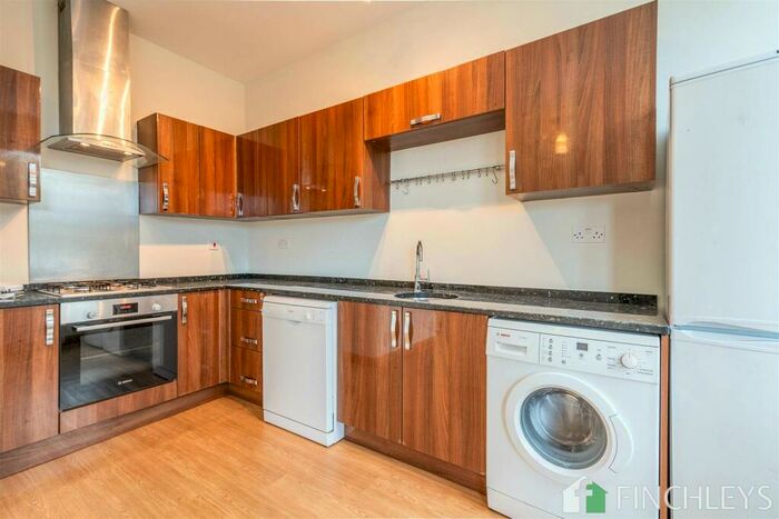 2 Bedroom Flat To Rent In Dollis Park, Finchley, N3