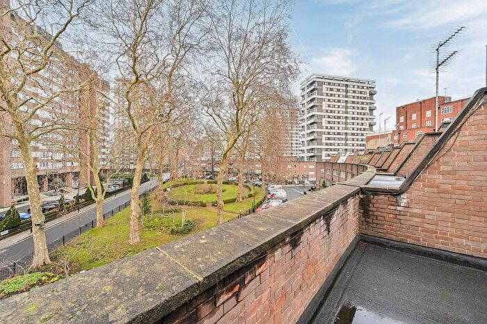 4 Bedroom Terraced House For Sale In Norfolk Crescent, Hyde Park Square, London, W2