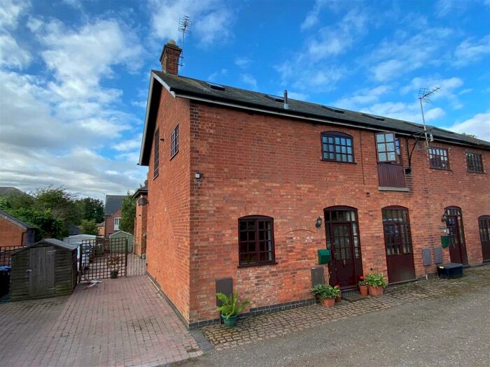 2 Bedroom Barn Conversion To Rent In The Granary, North End, Hallaton, LE16