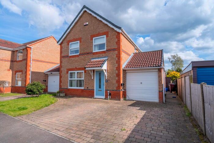 4 Bedroom Detached House For Sale In Chatsworth Road, Creswell, S80