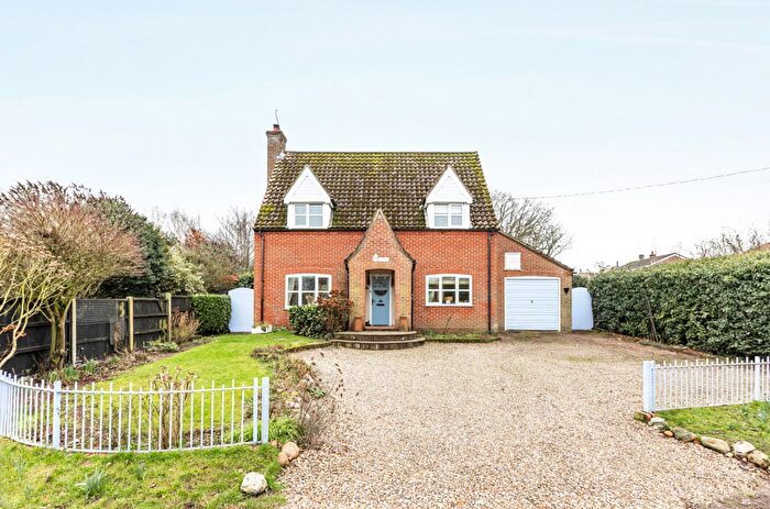 3 Bedroom Detached House For Sale In Attractive Detached Home With Loft Room In Whissonsett, NR20