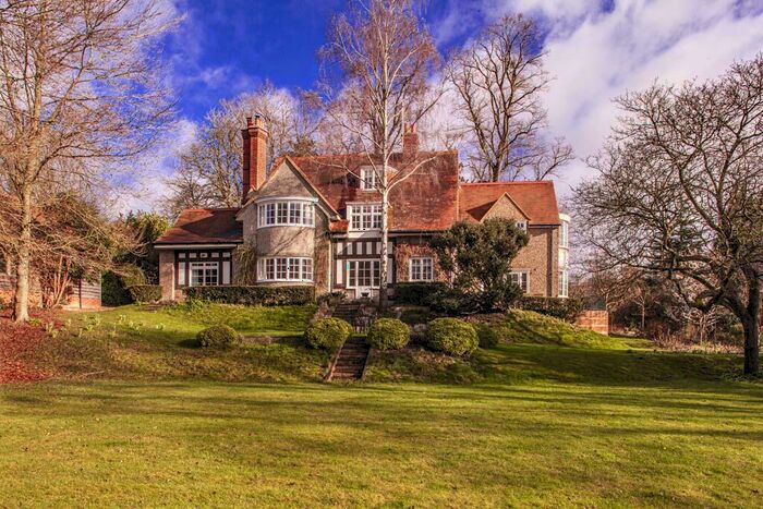 6 Bedroom Detached House For Sale In Little Court, Goring On Thames, RG8