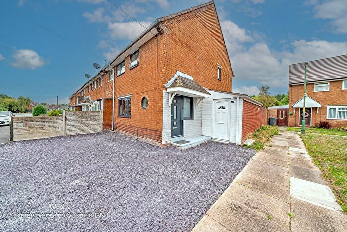 2 Bedroom End Of Terrace House For Sale In Remington Road, Walsall, WS2