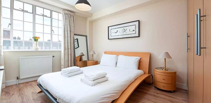 1 Bedroom Flat To Rent In Chelsea Cloisters (), Sloane Avenue, London, SW3