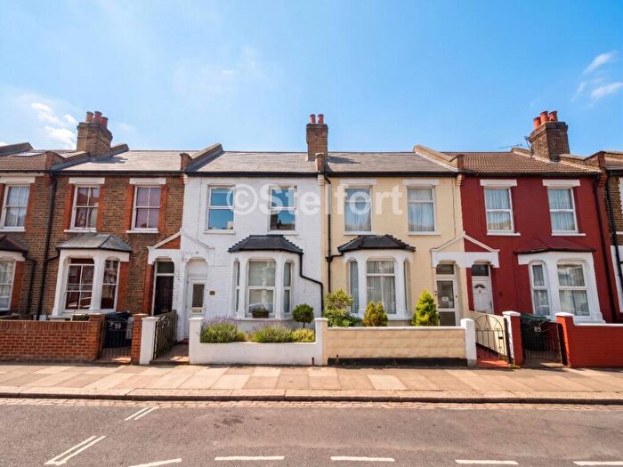4 Bedroom Terraced House To Rent In Napier Road, London, N17