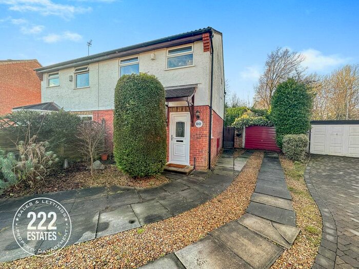 3 Bedroom SemiDetached House For Sale In St Bridgets Close, Fearnhead