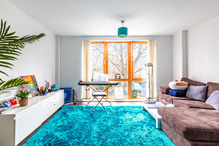 2 Bedroom Flat For Sale In Crown & Anchor House, New Kingsley Road, Temple Quay, Bristol, BS2