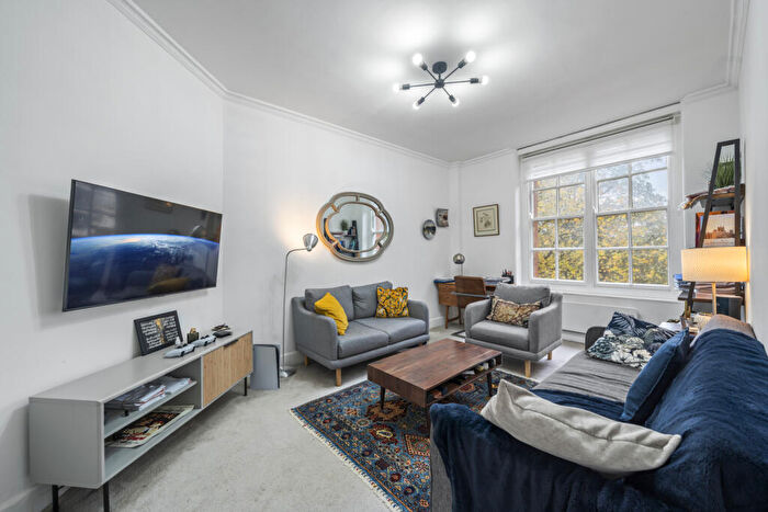 1 Bedroom Flat To Rent In Grove End House, Grove End Road, NW8