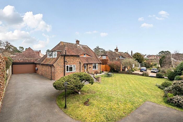 3 Bedroom Detached House For Sale In Kithurst Park, Storrington, RH20