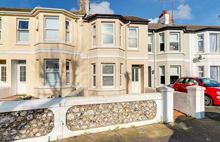 3 Bedroom Terraced House For Sale In Kingsland Road, Worthing, West Sussex, BN14