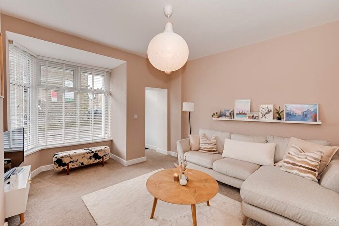 3 Bedroom Terraced House For Sale In Osborne Road, Brincliffe, S11