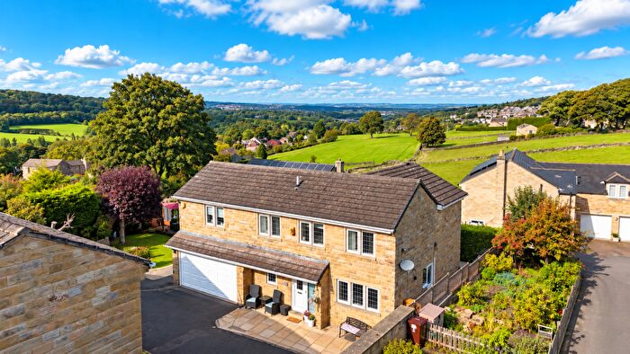 5 Bedroom Detached House For Sale In Woodsome View, Towngate, Highburton, HD8