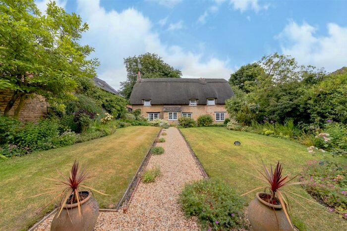 3 Bedroom Cottage For Sale In Teigh Road, Market Overton, Rutland, LE15