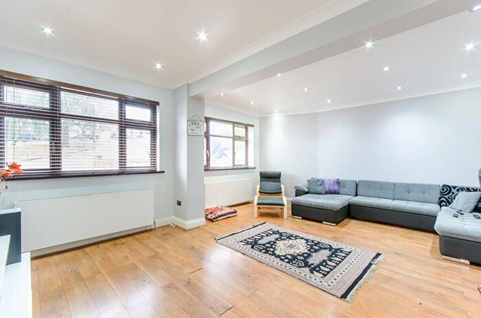 7 Bedroom Detached House To Rent In Mayfields, Wembley Park, Wembley, HA9