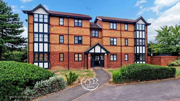 1 Bedroom Apartment For Sale In Woodvale Way, London, NW11