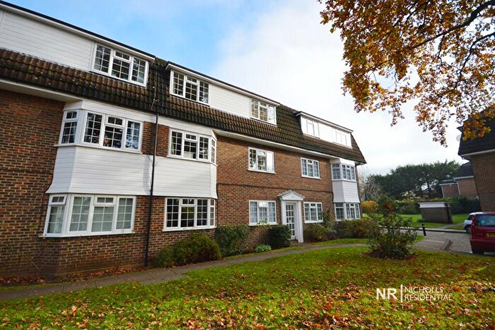 2 Bedroom Flat To Rent In Alexandra Road, Epsom, Surrey., KT17