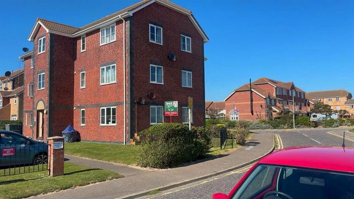 2 Bedroom Flat To Rent In Selsey Avenue, Clacton-on-Sea, CO15