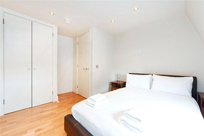 2 Bedroom Apartment To Rent In Hatton Garden, Clerkenwell, London, EC1N