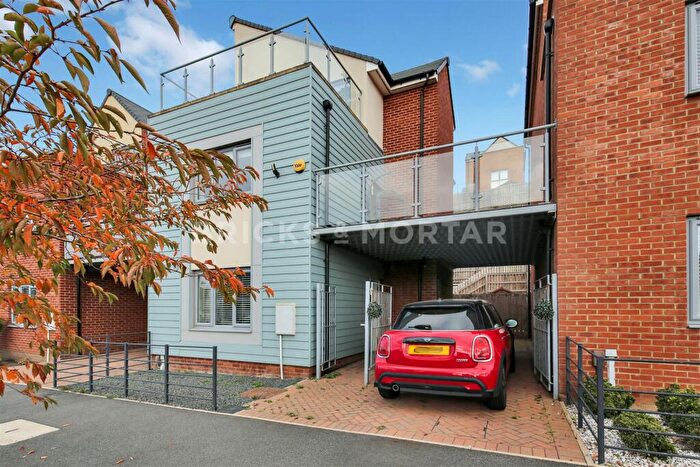 3 Bedroom Detached House For Sale In Chester Pike, Newcastle Upon Tyne, NE15