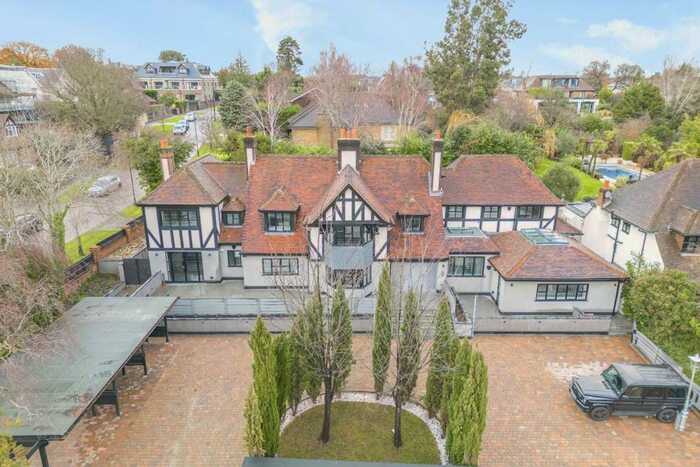 3 Bedroom Flat To Rent In Beech Hill Avenue, Barnet, EN4