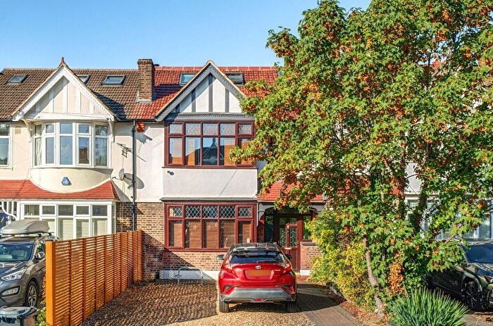 4 Bedroom Terraced House For Sale In Conyers Road, London, SW16
