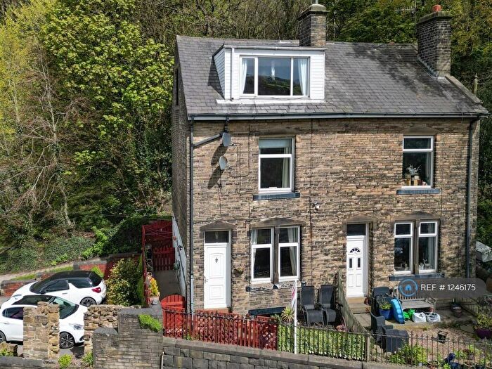 4 Bedroom Semi-Detached House To Rent In Woodleigh, Luddendenfoot, Halifax, HX2