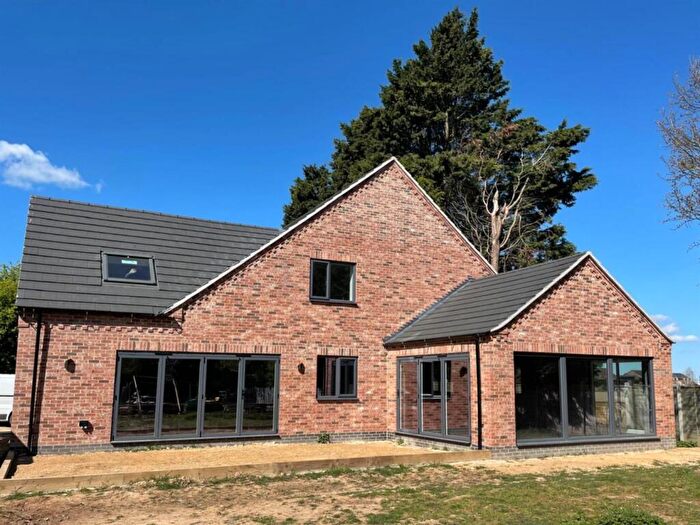 4 Bedroom Detached House For Sale In Stonegate, Cowbit, PE12