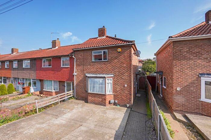 3 Bedroom Terraced House To Rent In Marley Way, Rochester, ME1