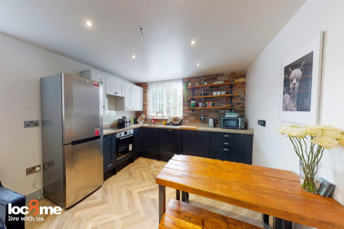 3 Bedroom House To Rent In Carlyle Road, Birmingham, B16