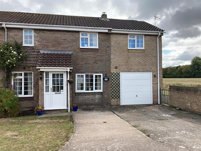 3 Bedroom House For Sale In Claremont Gardens, Clevedon, BS21
