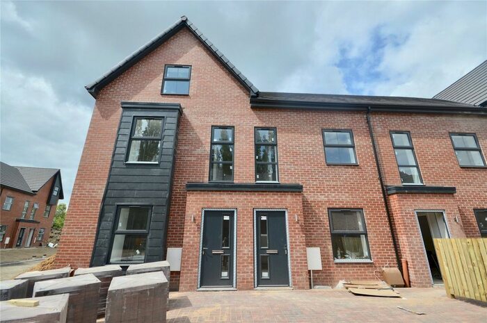 3 Bedroom Detached House To Rent In Ross Street, Darnall, Sheffield, S9