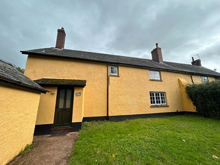3 Bedroom Semi-Detached House To Rent In Columbjohn Cottages, EX5
