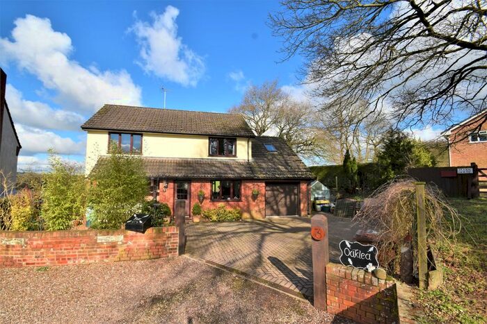 3 Bedroom Detached House For Sale In Ayshford Close, Burlescombe, Tiverton, EX16
