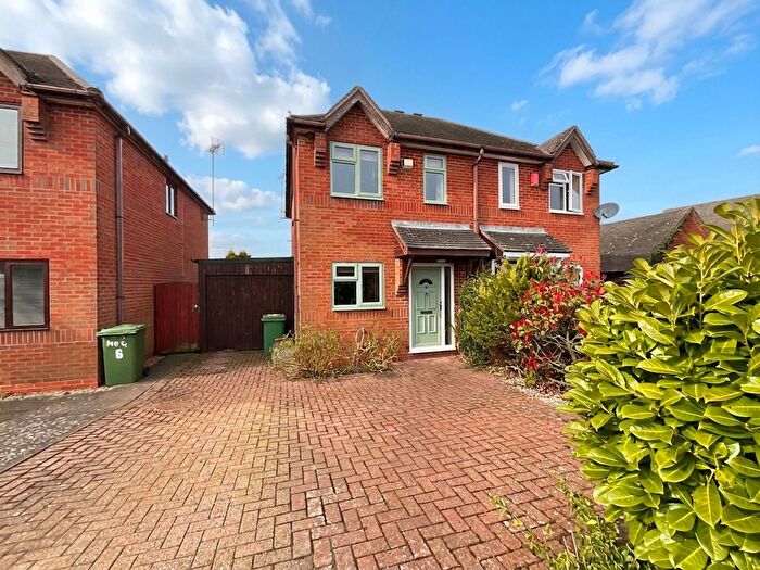 2 Bedroom Semi Detached House For Sale In Farm Lea, Hilderstone, ST15