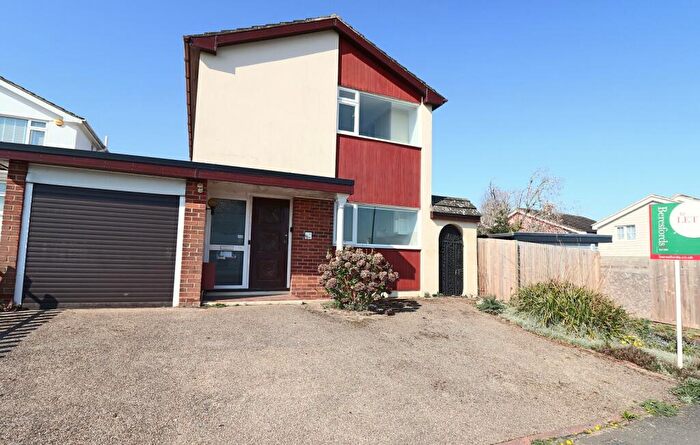 3 Bedroom Detached House To Rent In Venmore Drive, CM6